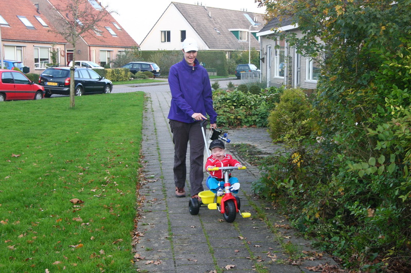 Er op uit op de driewieler
